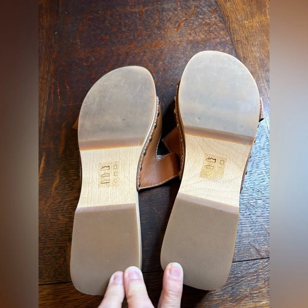 J. Crew- Leather Double Buckle-Strap Sandals in Color Rich Oak. Size 10.5